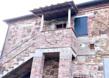 \nFoto 19\n - Rustico Capannone
 
3, Torrita di Siena - foto 19