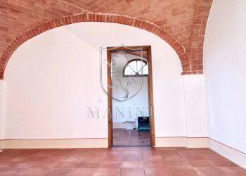 \nFoto 27\n - Rustico Capannone
 
3, Torrita di Siena - foto 27