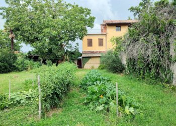 Foto 8 - Rustico Via dei Conventi
 
2, Farra d'Isonzo - foto 8