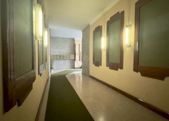 Interno palazzo - Two-room apartment viale Fulvio testi
 
190, Cinisello Balsamo - photo 22