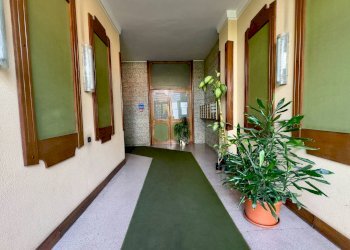 Interno palazzo - Two-room apartment viale Fulvio testi
 
190, Cinisello Balsamo - photo 24