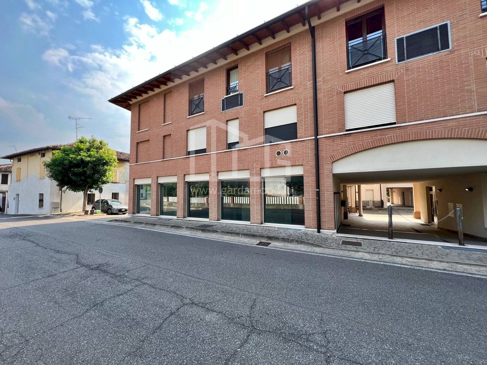 Foto 2 - Negozio via Angelo Mazzoldi
 
137, Montichiari - foto 2