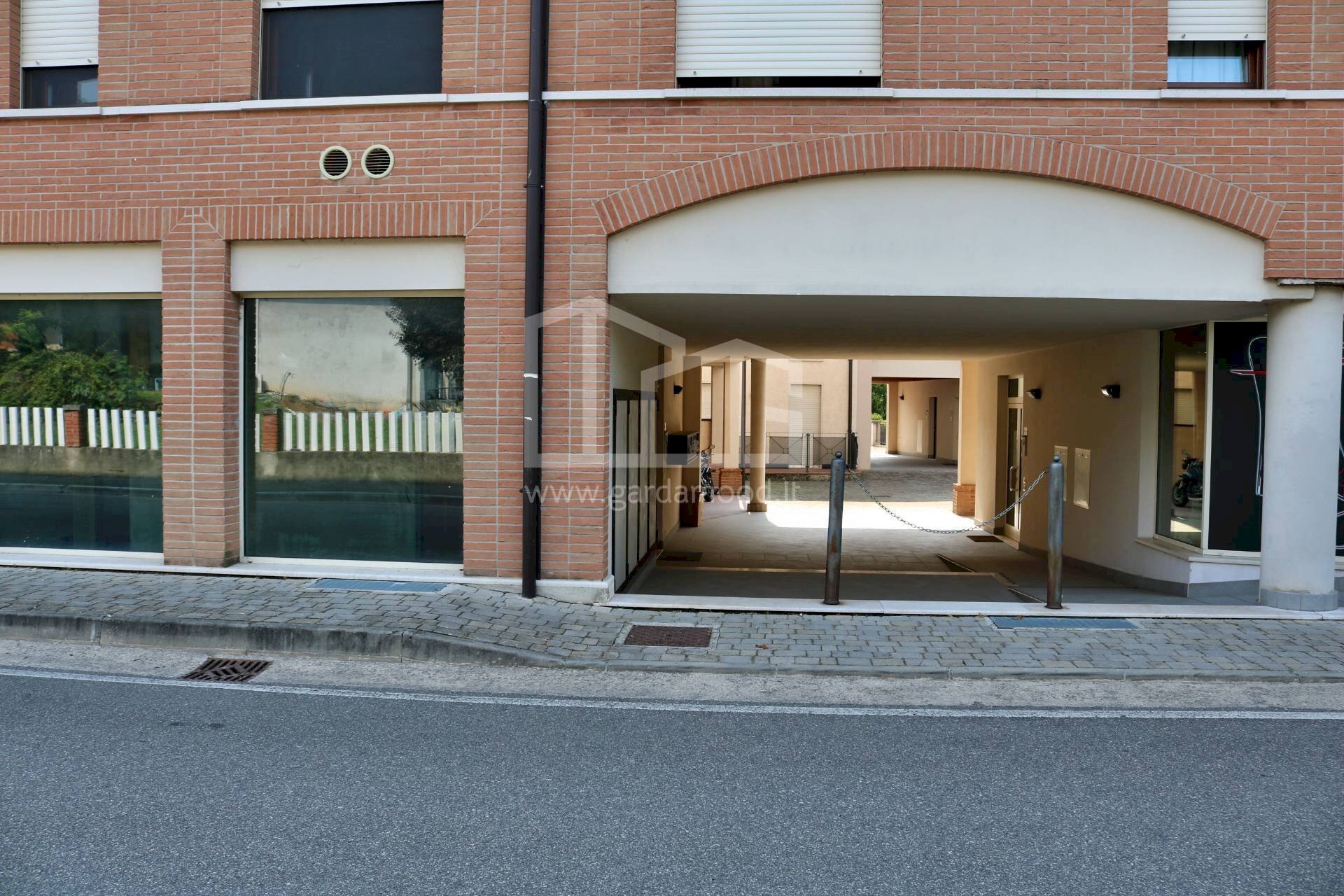 Foto 3 - Negozio via Angelo Mazzoldi
 
137, Montichiari - foto 3