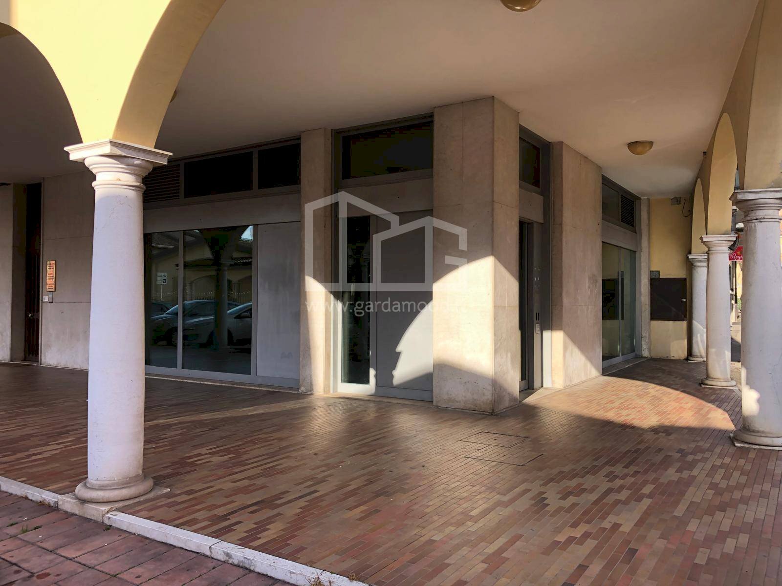 Foto 1 - Ufficio VIA IV NOVEMBRE
 
2, Ghedi - foto 1