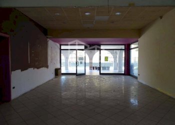 Foto 3 - Locale Commerciale VIA BORGOSATOLLO, Montirone - foto 3