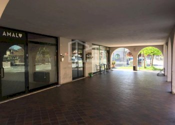 Foto 7 - Locale Commerciale VIA BORGOSATOLLO, Montirone - foto 7