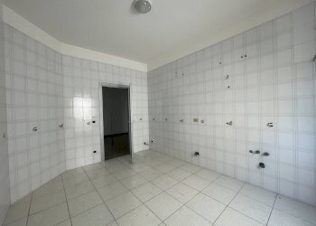 Foto 9 - Stabile - Palazzo Via Gabriele d'Annunzio
 
162, Pescara - foto 9