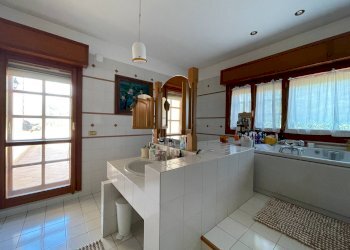 Foto 37 - Villa Via Leonardo Petruzzi
 
33, Città Sant'Angelo - foto 37