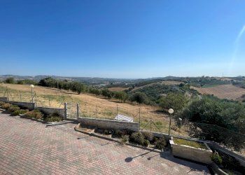 Foto 72 - Villa CONTRADA COLLE DI GIOGO
 
72, Moscufo - foto 72