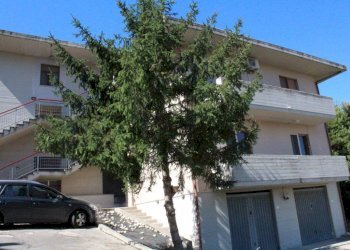 Foto 1 - Appartamento via pignatara
 
170, Cappelle sul Tavo - foto 1