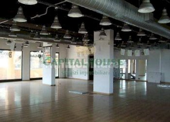 Foto 2 - Commercial Activity galleria borgo faxhall, Piacenza - photo 2