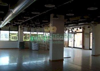 Foto 3 - Commercial Activity galleria borgo faxhall, Piacenza - photo 3