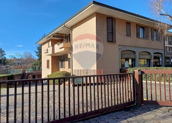 Casa all\'aperto - Four-room apartment piazza Albini
 
8, Robbiate - photo 1