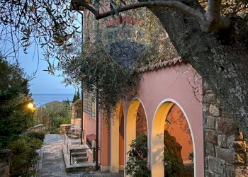 Casa all\'aperto - Casa semi indipendente Via Aurelia Ovest
 
2, Diano Marina - foto 7