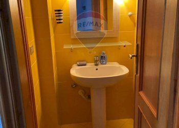 Bagno - Casa semi indipendente Via Aurelia Ovest
 
2, Diano Marina - foto 18