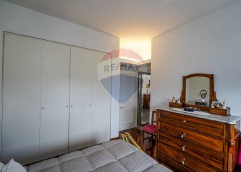 Camera / camera da letto - Four-room apartment via San Francesco
 
35, Robbiate - photo 23
