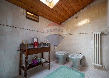 Bagno - Four-room apartment via San Francesco
 
35, Robbiate - photo 31