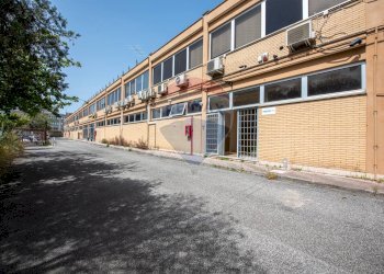 Edificio all\'aperto - Office Via Faustiniana
 
8, Roma - photo 20