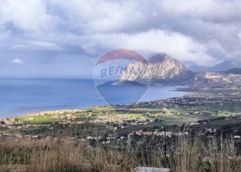 Vista delle montagne - Terreno agricolo via Erice, Valderice - foto 1