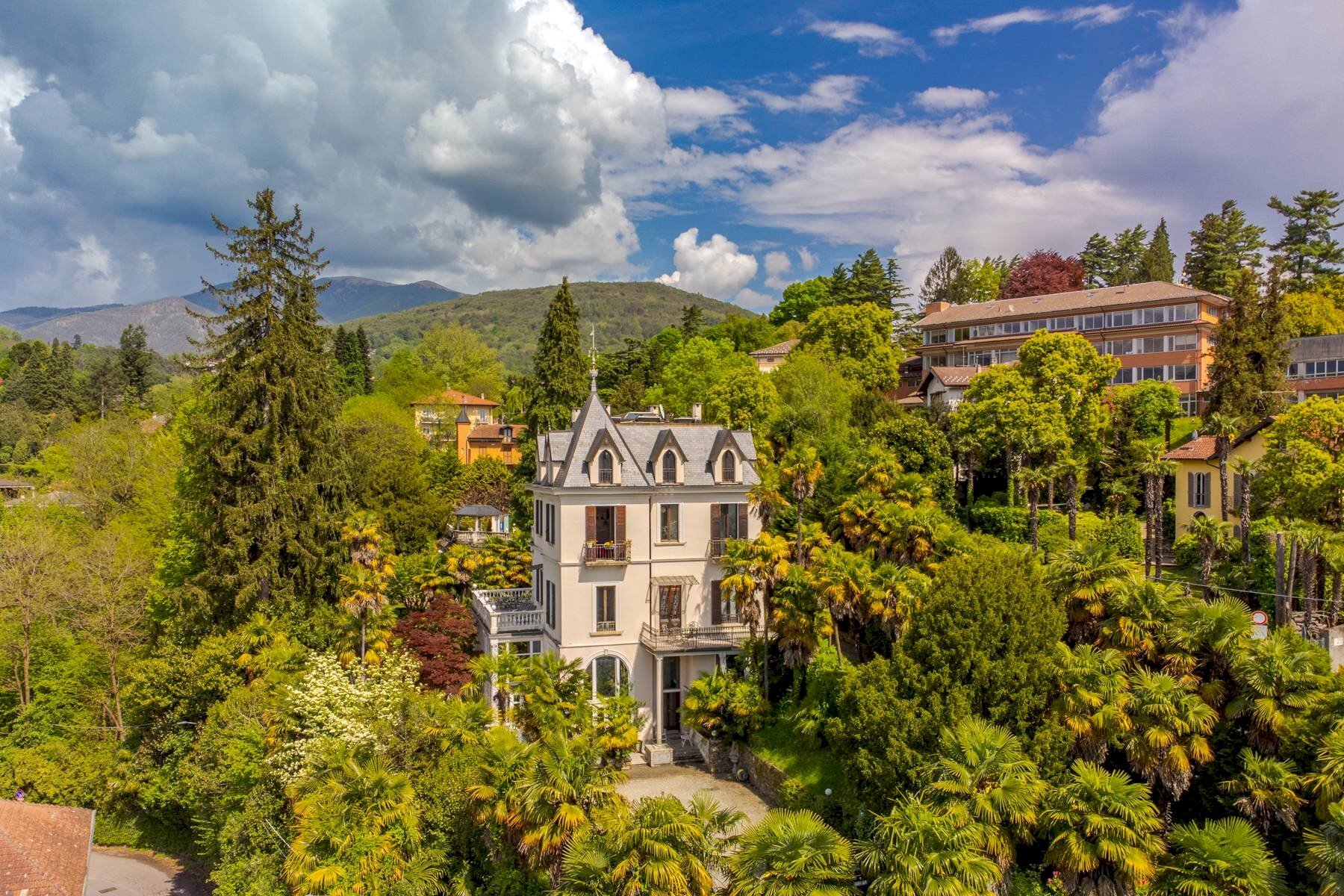 Foto 1 - Villa via Lugano
 
21/A, Luino - foto 1