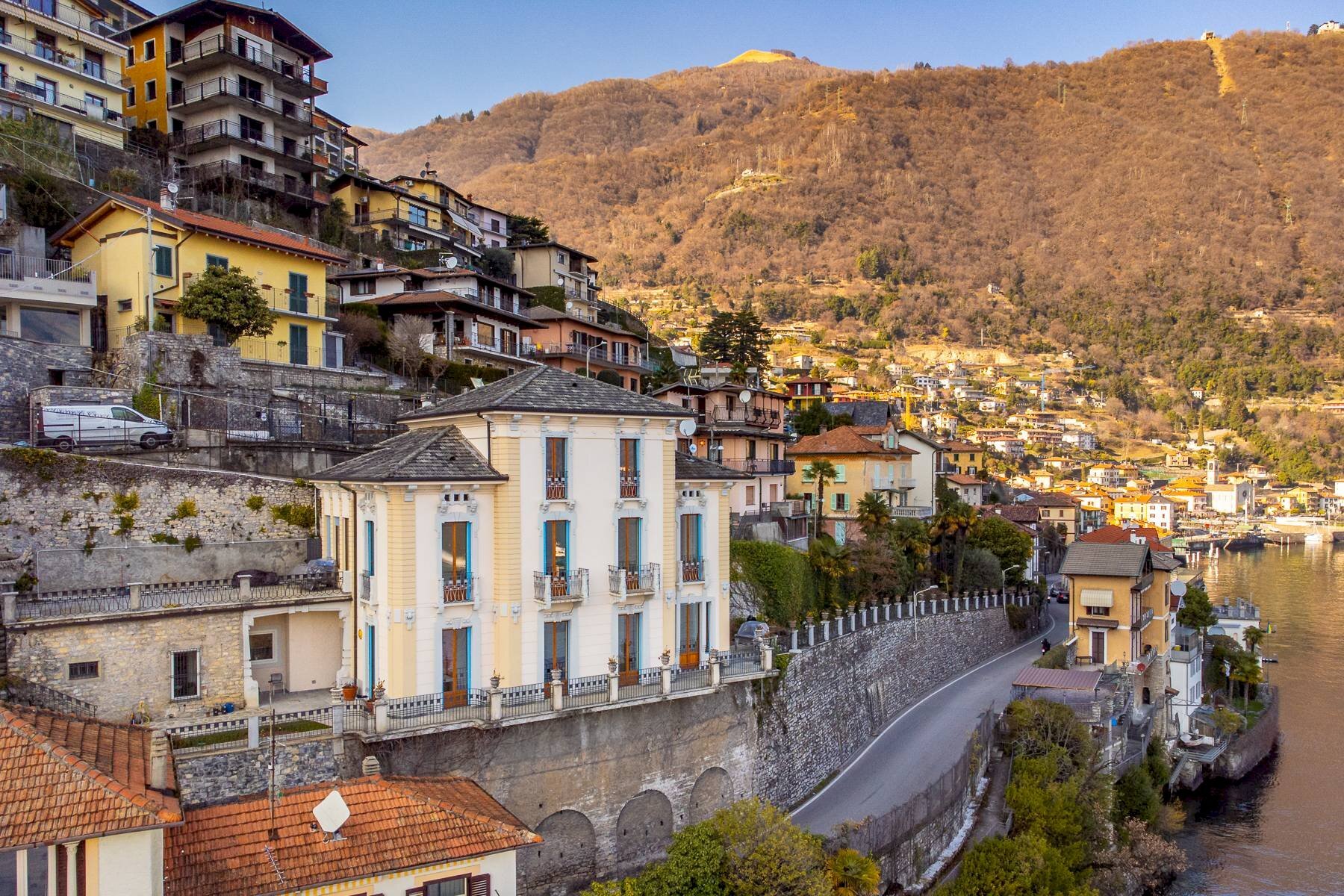 Foto 1 - Villa via Milano
 
32, Argegno - foto 1