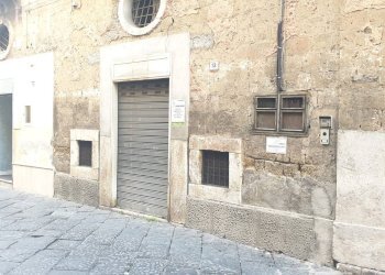 Foto 1 - Commercial Activity Via Montano, Maddaloni - photo 1