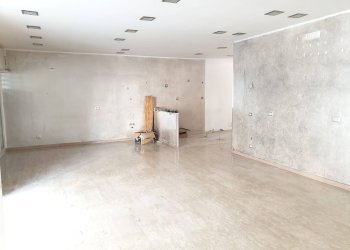 Foto 5 - Commercial Activity Via Campania
 
43, Caserta - photo 5