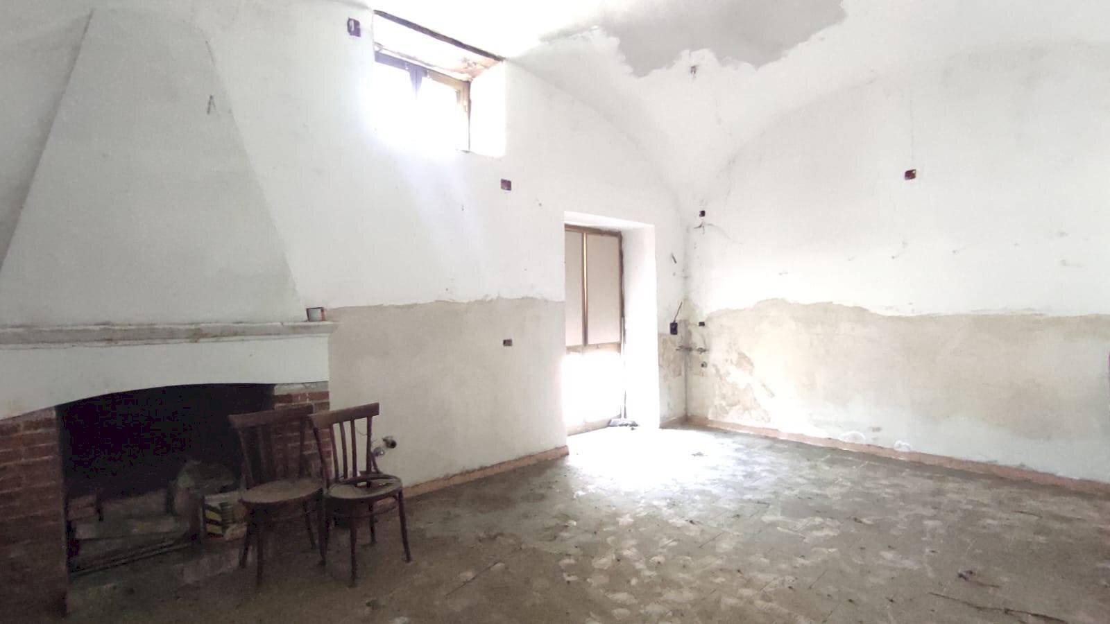 Foto 3 - Trilocale Via Ponte Grotta
 
59, Maddaloni - foto 3