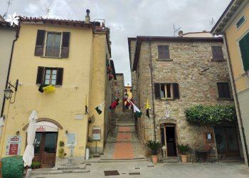 \nFoto 2\n - Casa indipendente Via Costarella
 
5, Civitella in Val di Chiana - foto 2