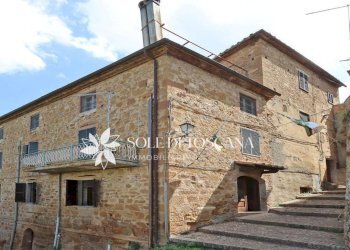 \nFoto 11\n - Appartamento Via Umberto I, Montalcino - foto 11