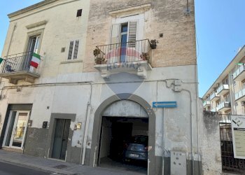 Edificio all\'aperto - Independent house Via Piave
 
47, Modugno - photo 1