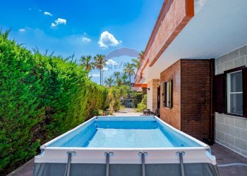 Piscina - Villa Località Ippocampo - Viale Fantasia, Manfredonia - foto 22