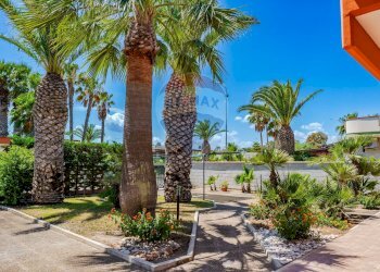 Giardino - Casa semi indipendente Località Ippocampo - Viale Fantasia, Manfredonia - foto 4