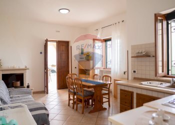 Sala da pranzo - Villa Contrada Gravinella
 
SNC, Fasano - foto 19