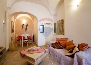 Sala da pranzo - Independent house Via Conte Ugolino
 
81, Martina Franca - photo 3