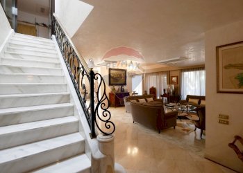 Scale - Villa Viale dei Pini, Noicàttaro - foto 5