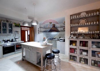 Cucina - Villa Viale dei Pini, Noicàttaro - foto 14