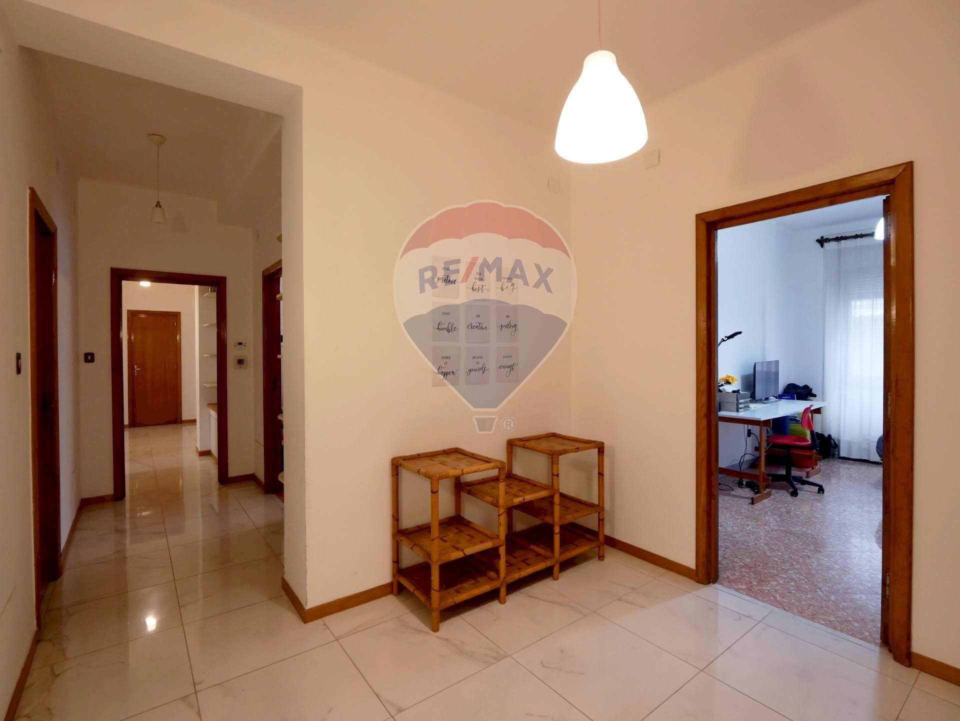 Hall / corridoio - Appartamento Piazza Aldo Moro
33/A, Bari - foto 3