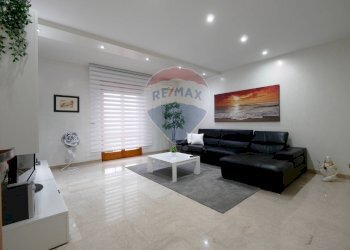 Soggiorno - Quadrilocale Via Giuseppe Di Vittorio
 
10, Triggiano - foto 4