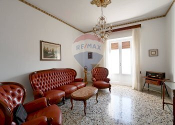 Soggiorno - Quadrilocale Via Guglielmo Pepe
 
40, Ostuni - foto 4