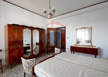 Camera / camera da letto - Quadrilocale Via Guglielmo Pepe
 
40, Ostuni - foto 12