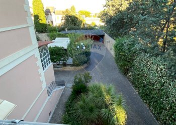 Giardino - Villa Corso Alcide De Gasperi
 
330, Bari - foto 7