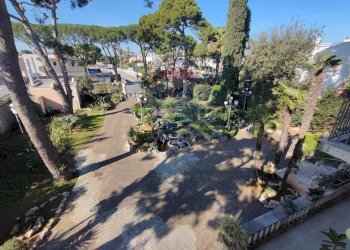 Edificio all\'aperto - Villa Corso Alcide De Gasperi
 
330, Bari - foto 2