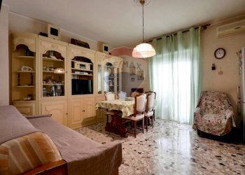 Sala da pranzo - Trilocale Via San Pasquale
 
15, Modugno - foto 5