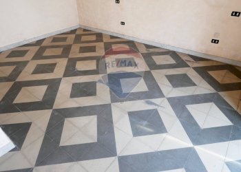 Stanza vuota - Bilocale Via Giovan Battista Trevisani
 
335, Bari - foto 4