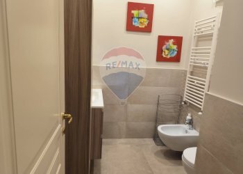 Bagno - Quadrilocale Via Pietro Ravanas
 
25, Bari - foto 18