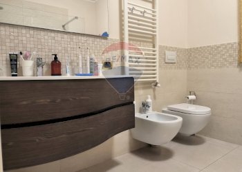 Bagno - Quadrilocale Via Pietro Ravanas
 
25, Bari - foto 28