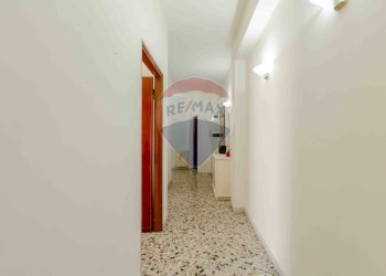 Hall / corridoio - Trilocale Viale Quinto Orazio Flacco
 
23/A, Bari - foto 7