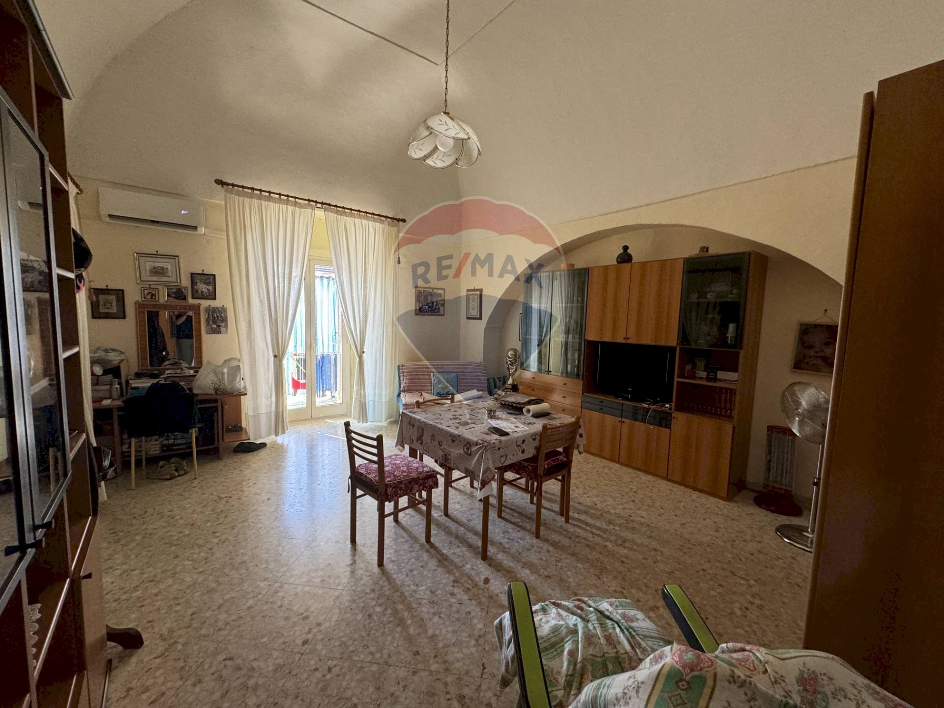 Sala da pranzo - Bilocale Via Piave
 
47, Modugno - foto 3