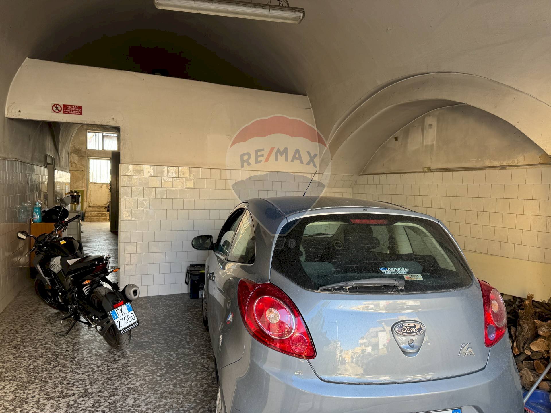 Parcheggio - Magazzino Via Piave
 
45, Modugno - foto 2